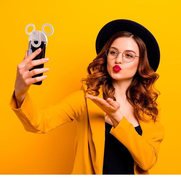 Disney iJoy Mickey Mouse Clip On Selfie Ring Light for Phone - Picture 3 of 5